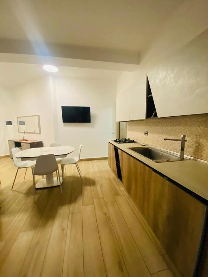 Large Garden Apartment Rome Exterior photo
