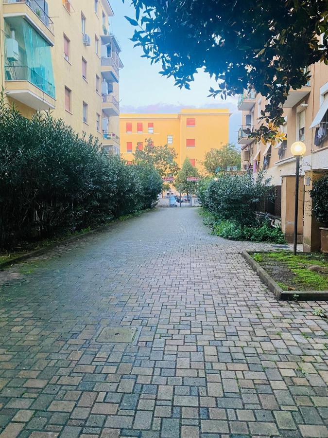 Large Garden Apartment Rome Exterior photo